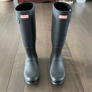 Hunter boots size 10 black